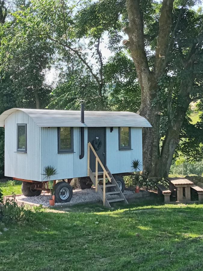 Orchard Meadow Shepherd Huts Leek-Buxton-Ashbourne Upper Elkstone Exterior photo